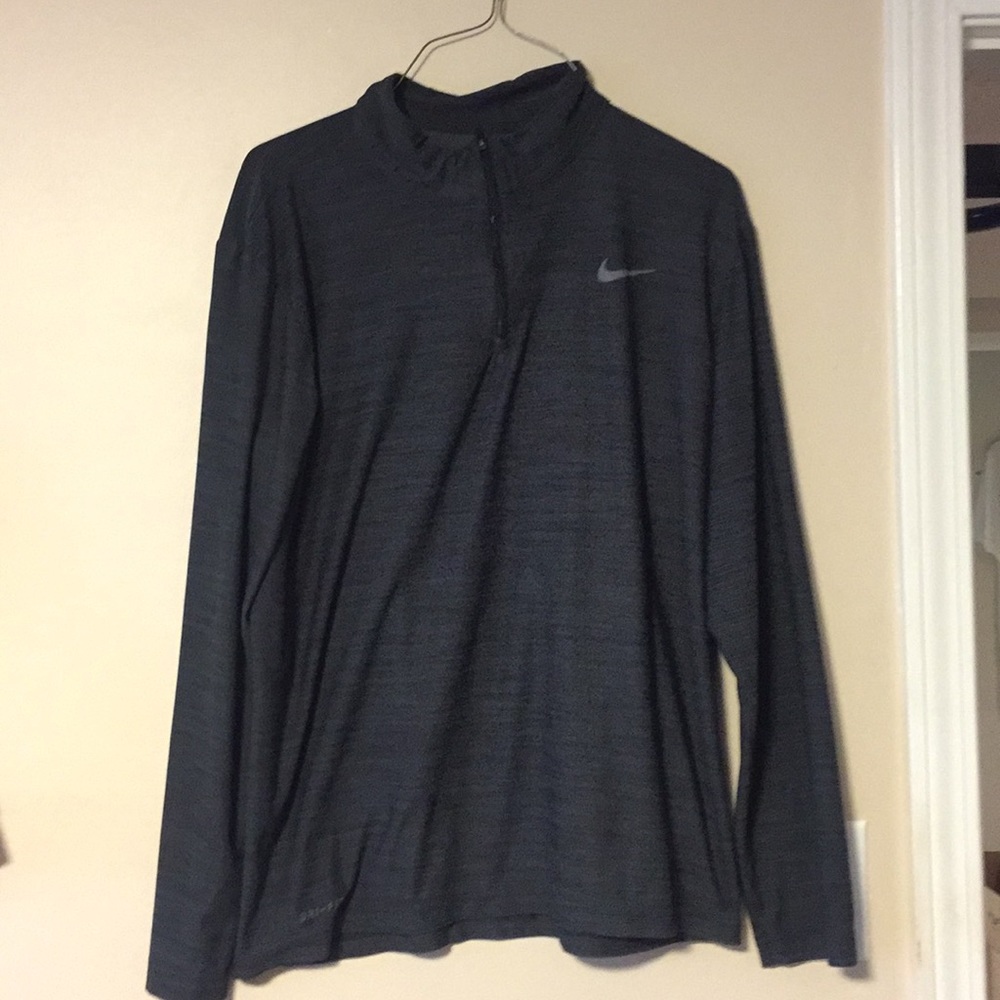 Nike dri fit lightweight long sleeve shirt